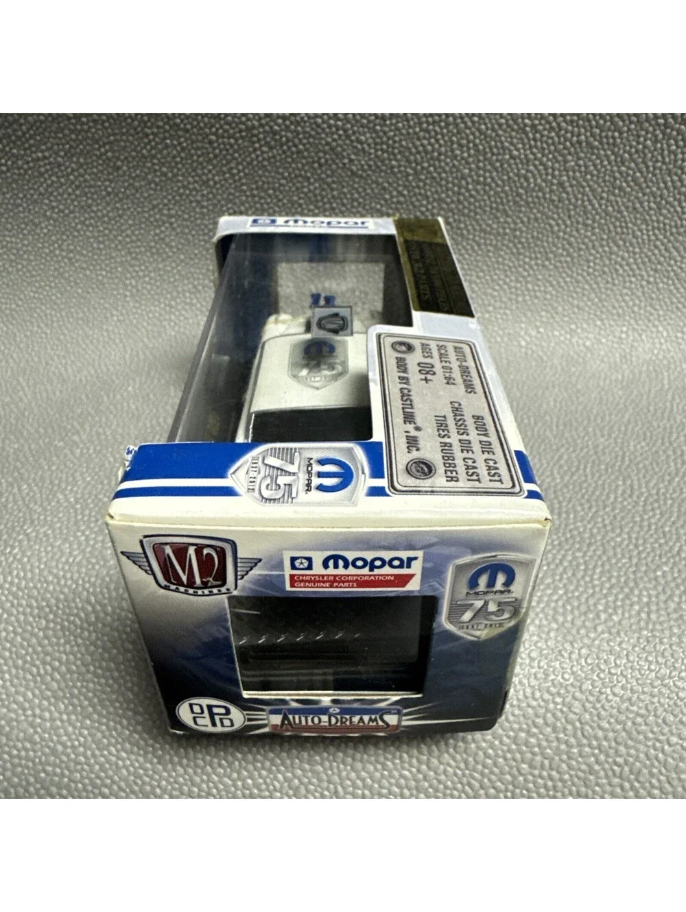 M2 Machines Auto-Dreams 1958 Plymouth Fury Mopar 1/64 Limited To 5,000 White